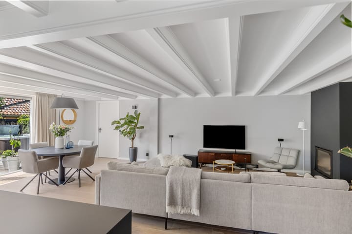 Photo 22 of Julianalaan 25