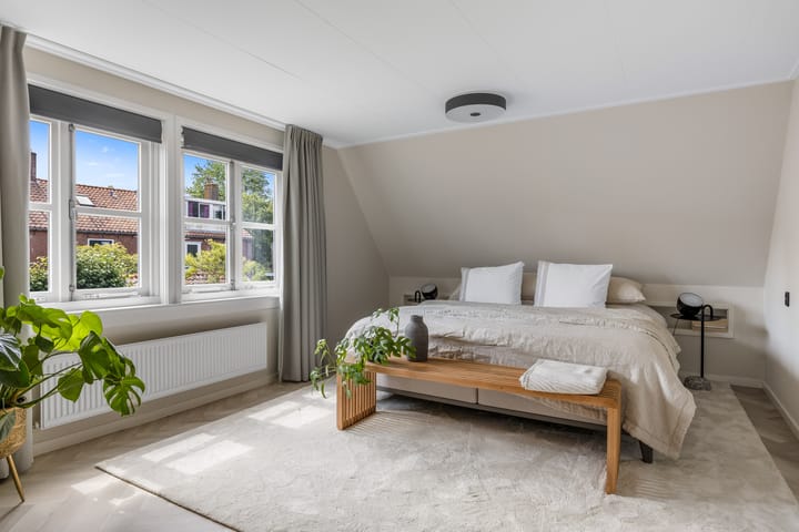 Photo 39 of Julianalaan 25