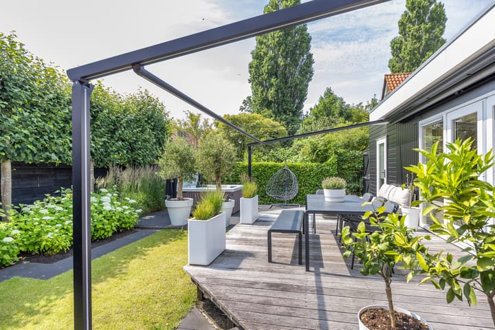 Photo 43 of Julianalaan 25