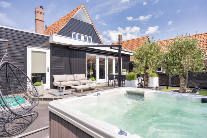 Photo 47 of Julianalaan 25