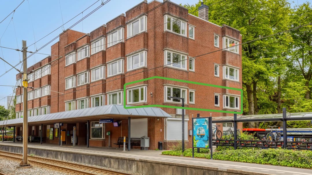 Photo 2 of Stationsplein 8-H