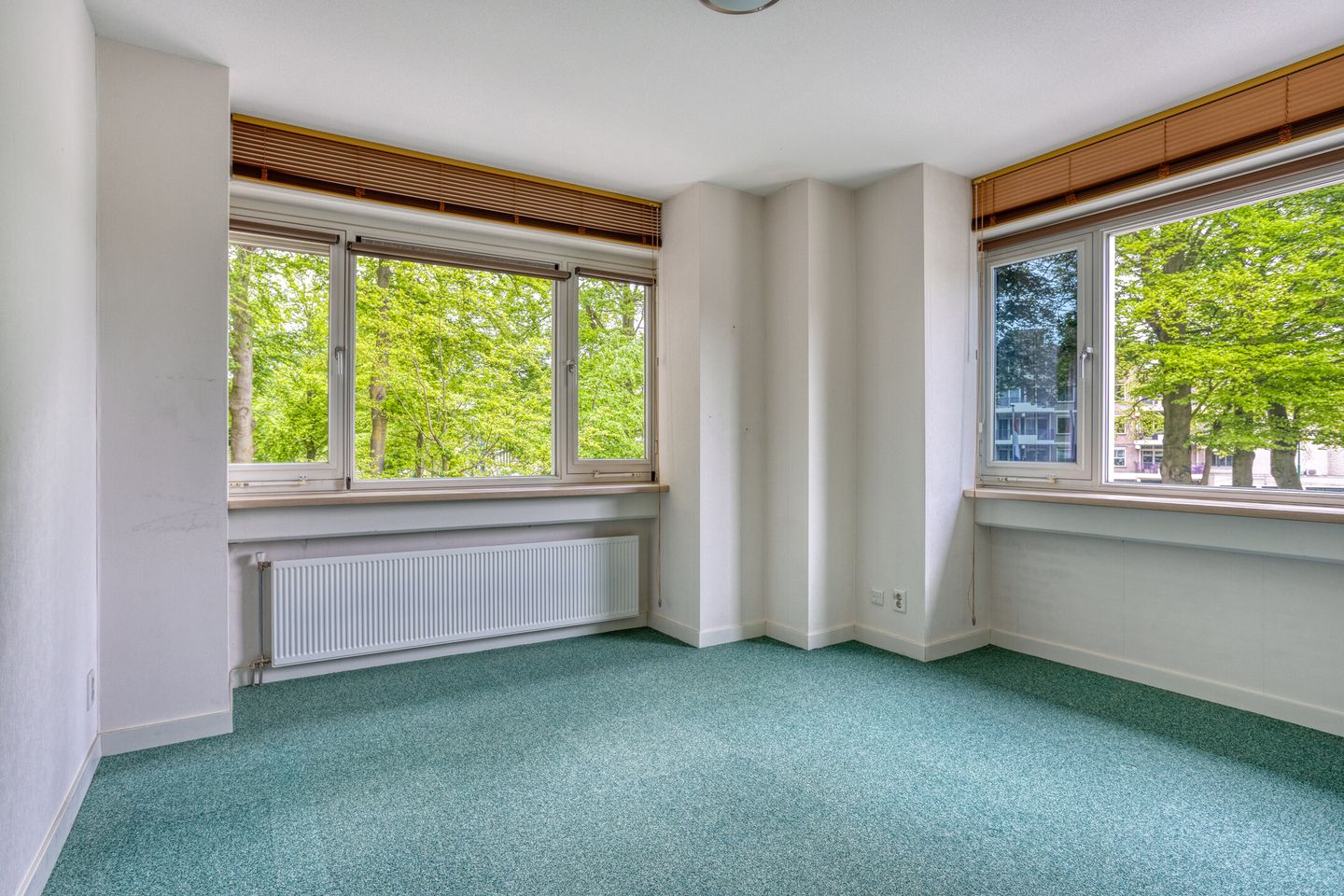 Photo 14 of Stationsplein 8-H