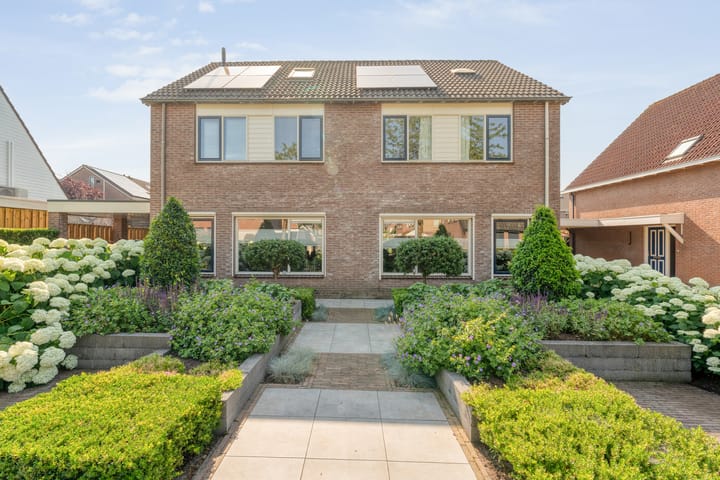 Foto 6 van Van der Duyn van Maasdamstraat 56