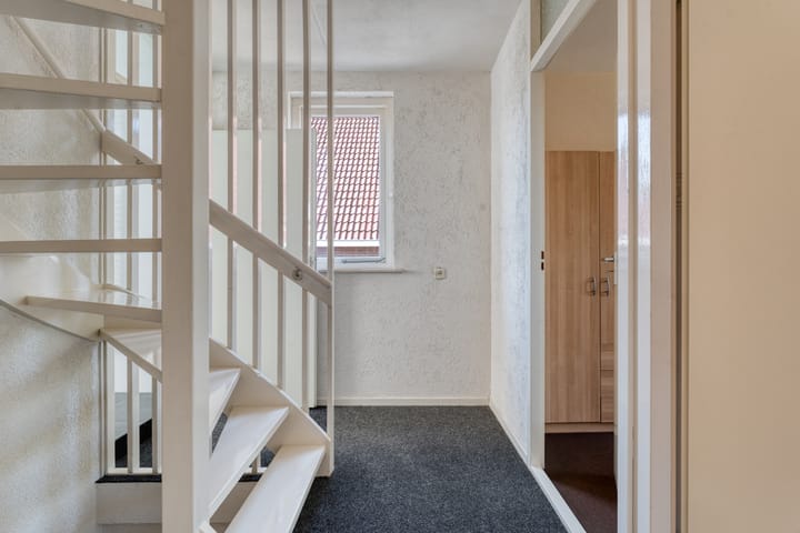 Foto 23 van Van der Duyn van Maasdamstraat 56