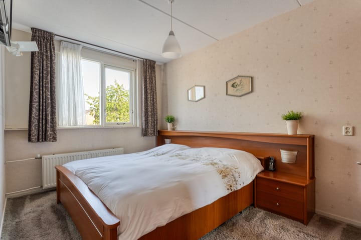 Foto 25 van Van der Duyn van Maasdamstraat 56