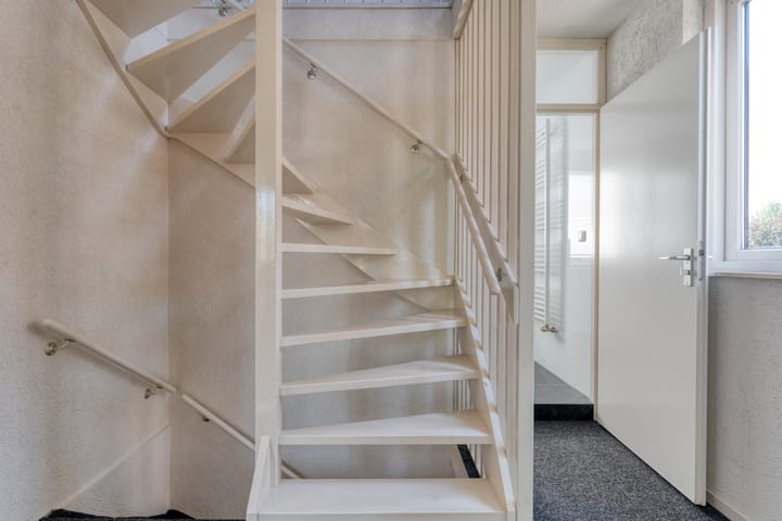 Foto 34 van Van der Duyn van Maasdamstraat 56