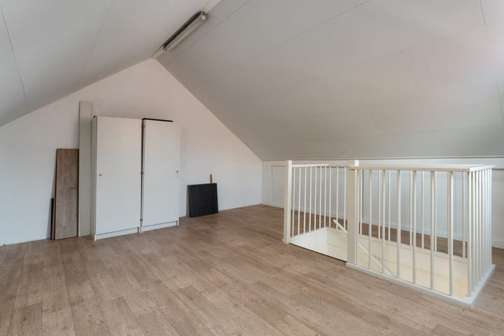 Foto 36 van Van der Duyn van Maasdamstraat 56