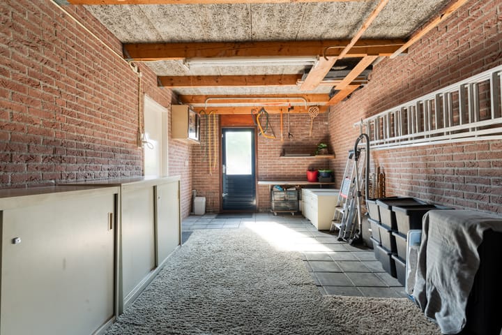 Foto 37 van Van der Duyn van Maasdamstraat 56