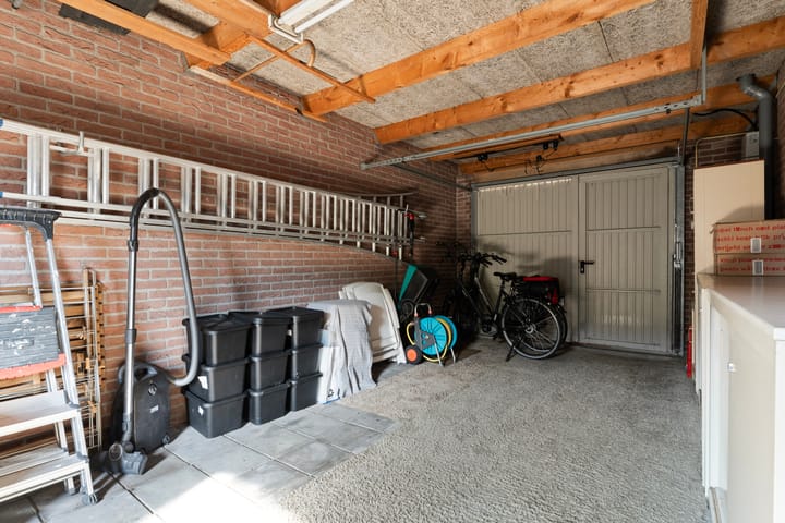 Foto 38 van Van der Duyn van Maasdamstraat 56