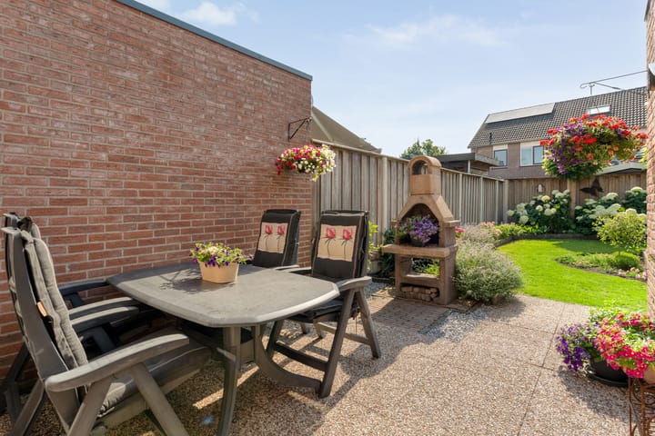 Foto 41 van Van der Duyn van Maasdamstraat 56