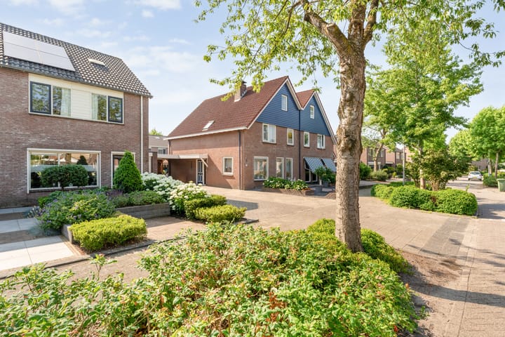 Foto 55 van Van der Duyn van Maasdamstraat 56