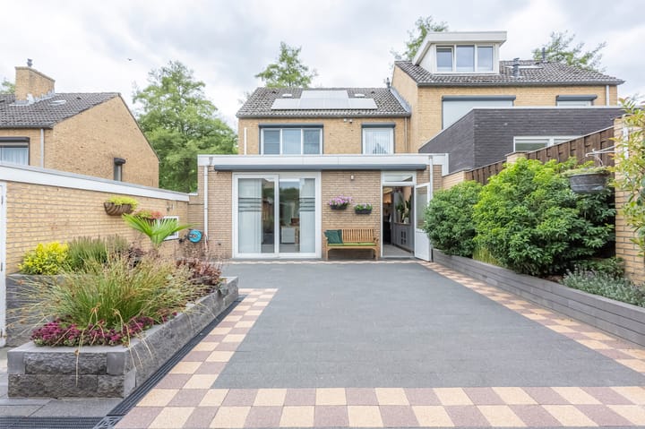 Foto 26 van Gouverneurstraat 16