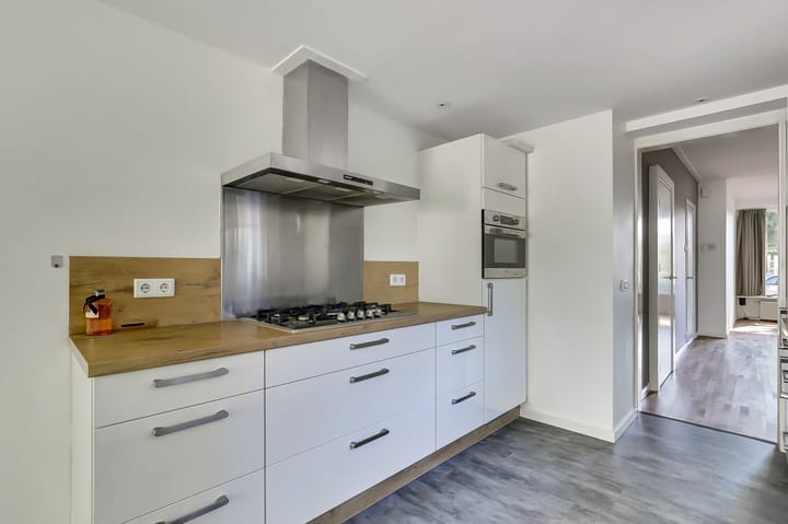 Photo 10 of Zuid Esmarkerrondweg 82