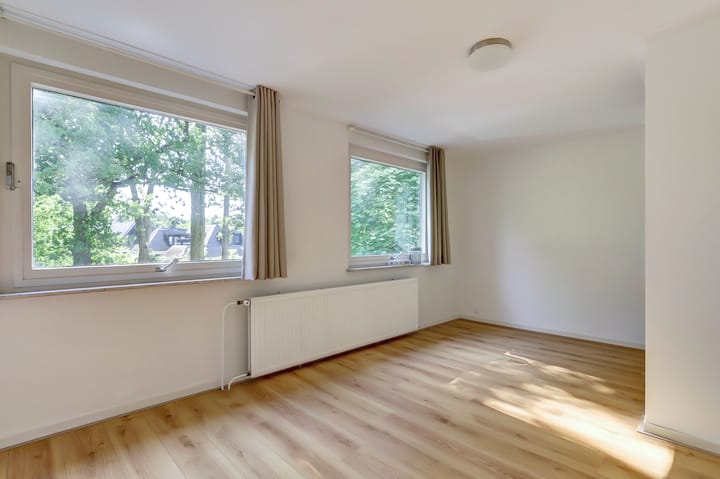 Photo 21 of Zuid Esmarkerrondweg 82