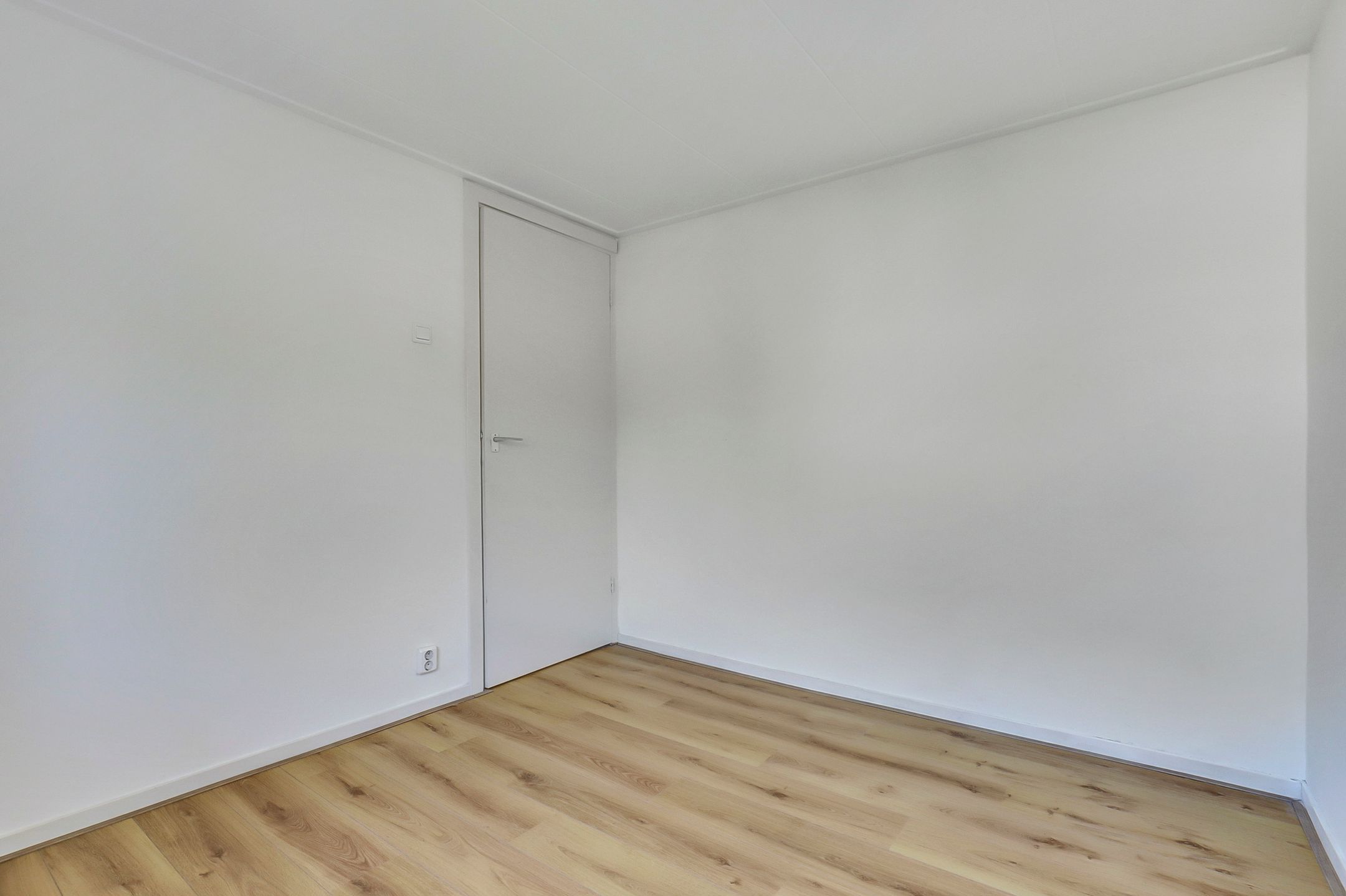 Foto 24 van Zuid Esmarkerrondweg 82