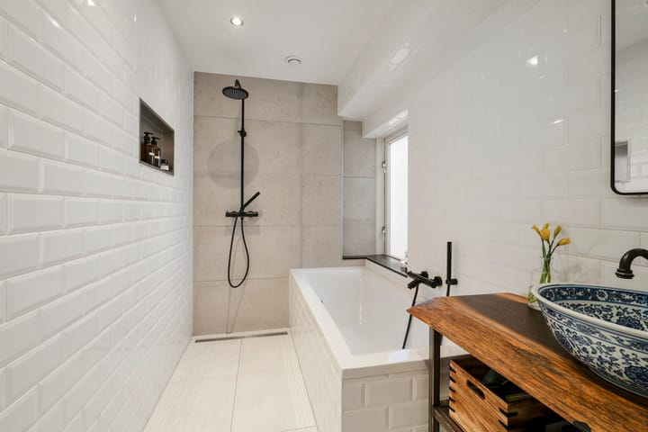 Photo 15 of Van Oldenbarneveldtstraat 80-1