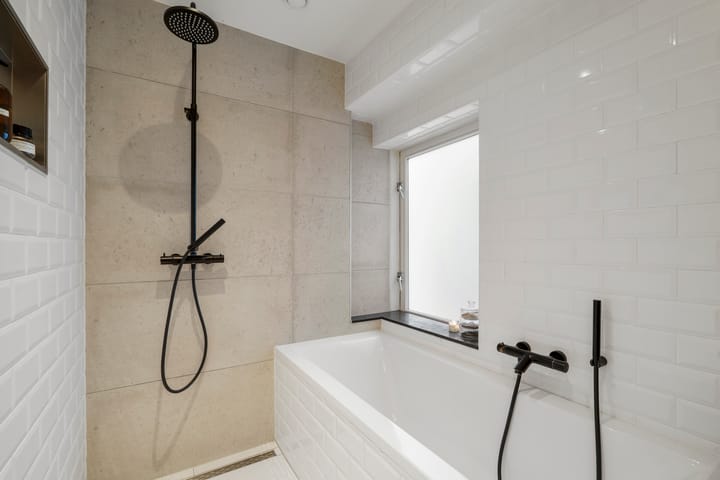 Photo 16 of Van Oldenbarneveldtstraat 80-1