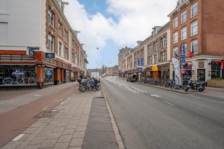 Photo 22 of Van Oldenbarneveldtstraat 80-1