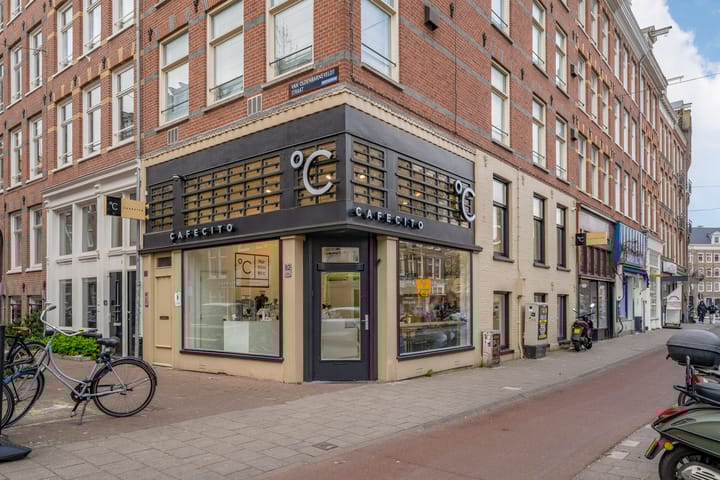 Photo 23 of Van Oldenbarneveldtstraat 80-1