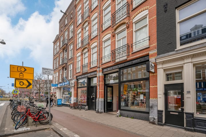 Photo 25 of Van Oldenbarneveldtstraat 80-1