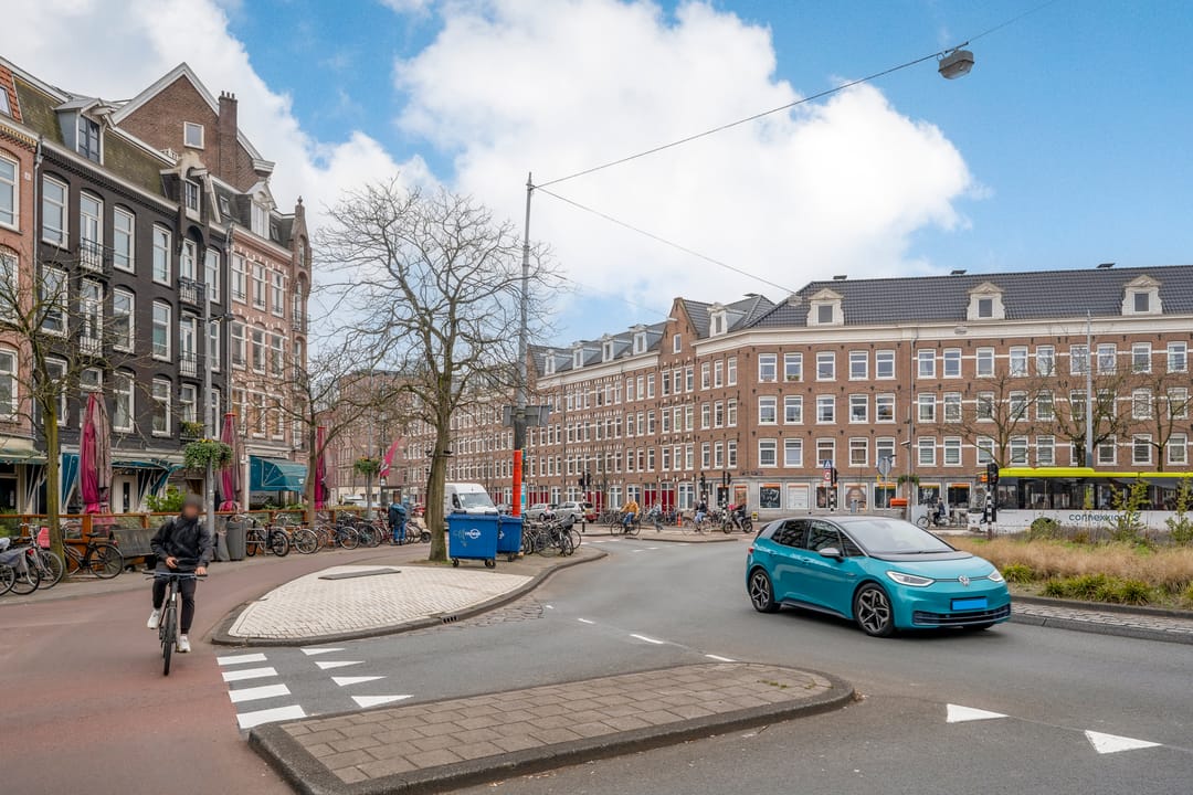 Photo 26 of Van Oldenbarneveldtstraat 80-1