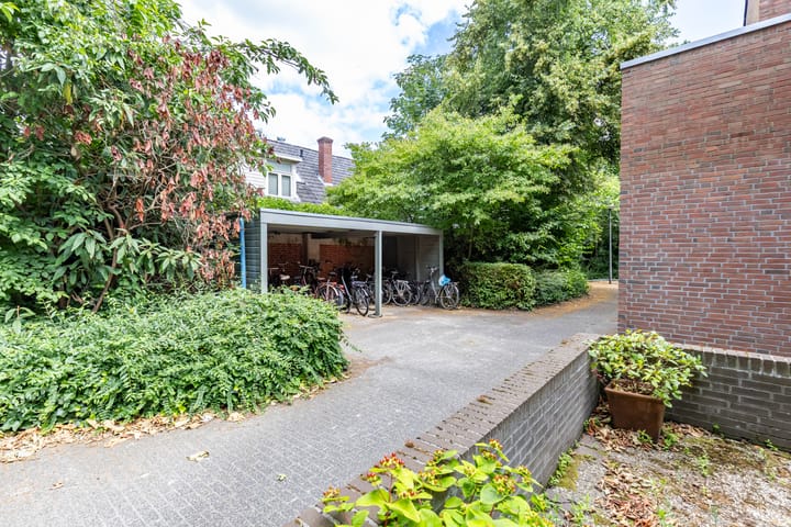 Foto 39 van Petrus Campersingel 31-47