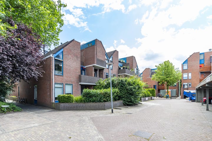 Foto 40 van Petrus Campersingel 31-47