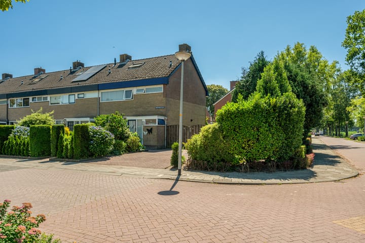 Foto 1 van Dorpshuisstraat 40