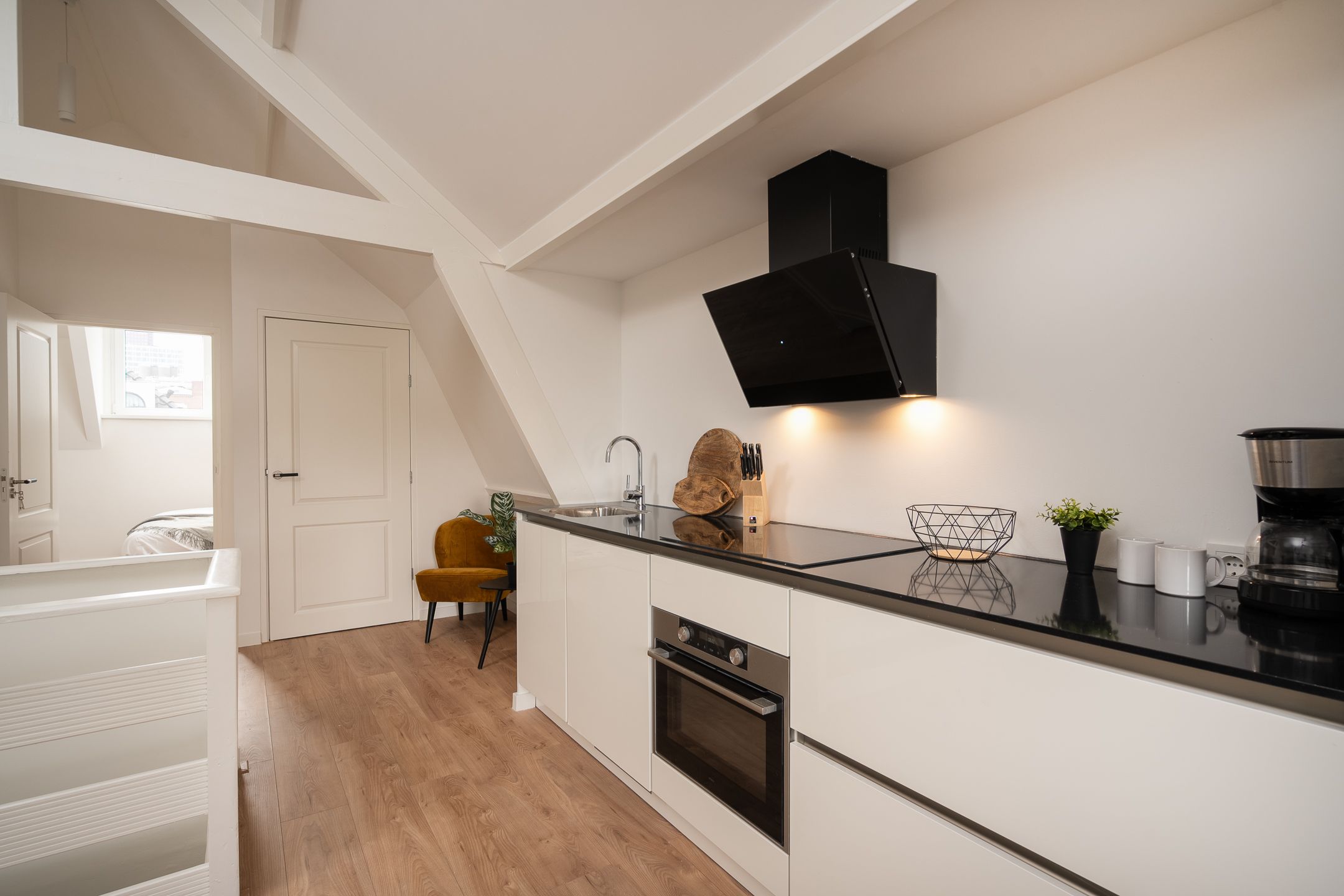 Foto 12 van Emmastraat 14-F