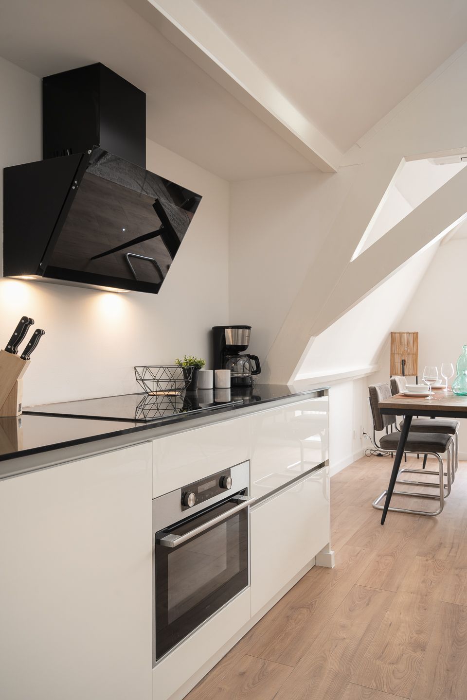 Foto 31 van Emmastraat 14-F