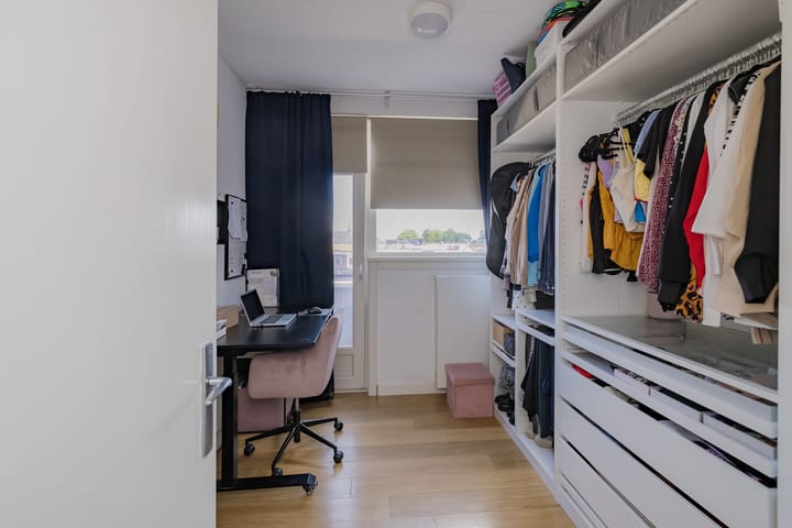 Foto 24 van Linnaeusstraat 169