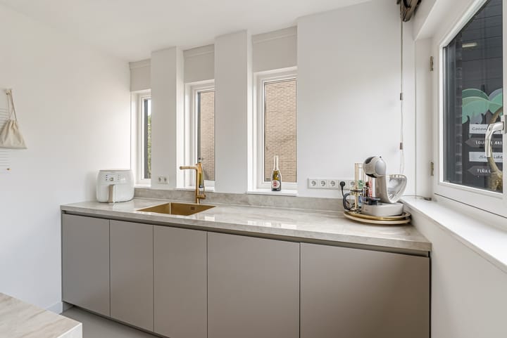 Photo 24 of Alderneystraat 18