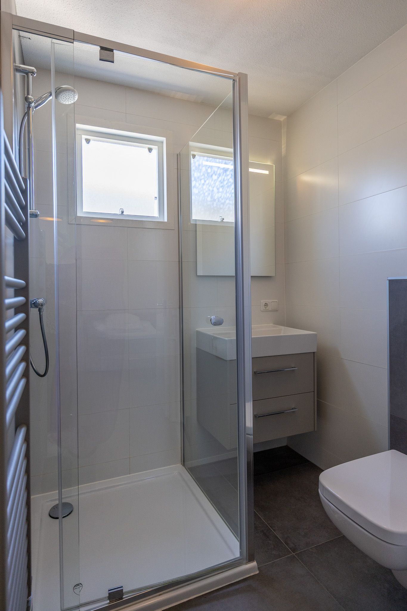 Photo 9 of Oosterhiemweg 1-126