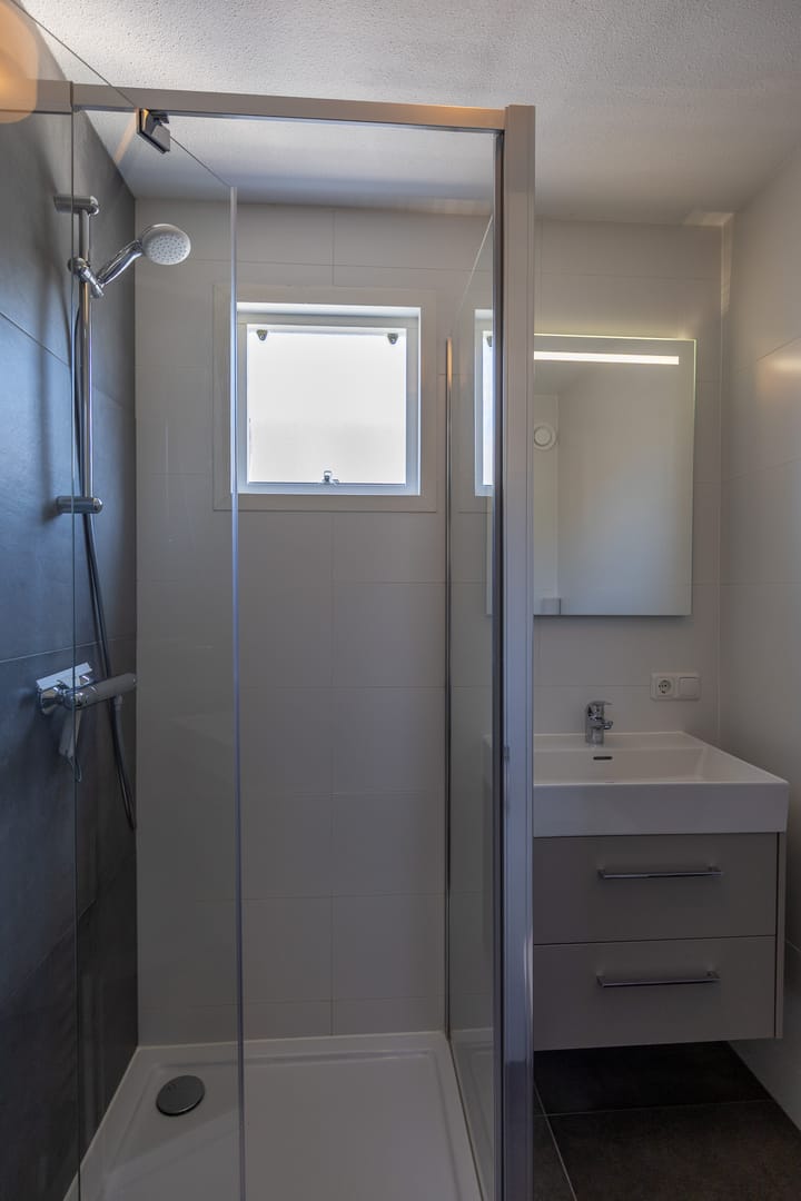 Foto 11 van Oosterhiemweg 1-126