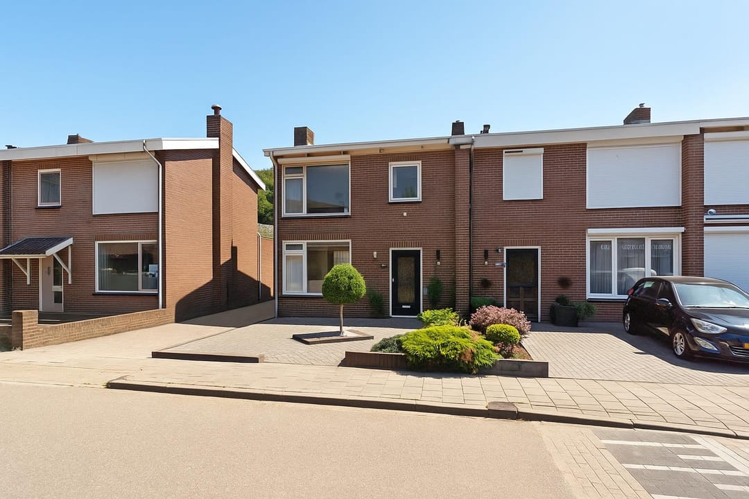 Foto 1 van Dr.Wierstraat 10