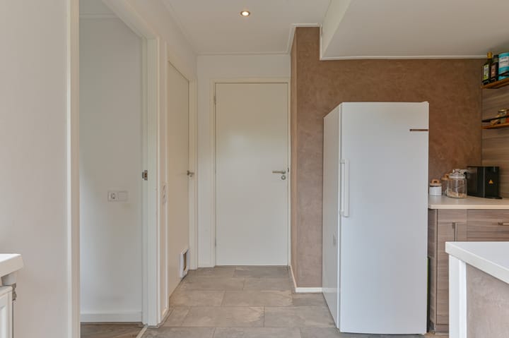 Photo 10 of Vaartweg 75