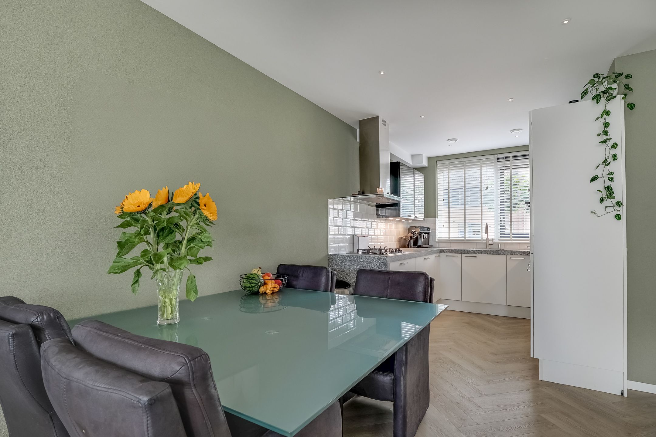 Photo 12 of Scholekster 1