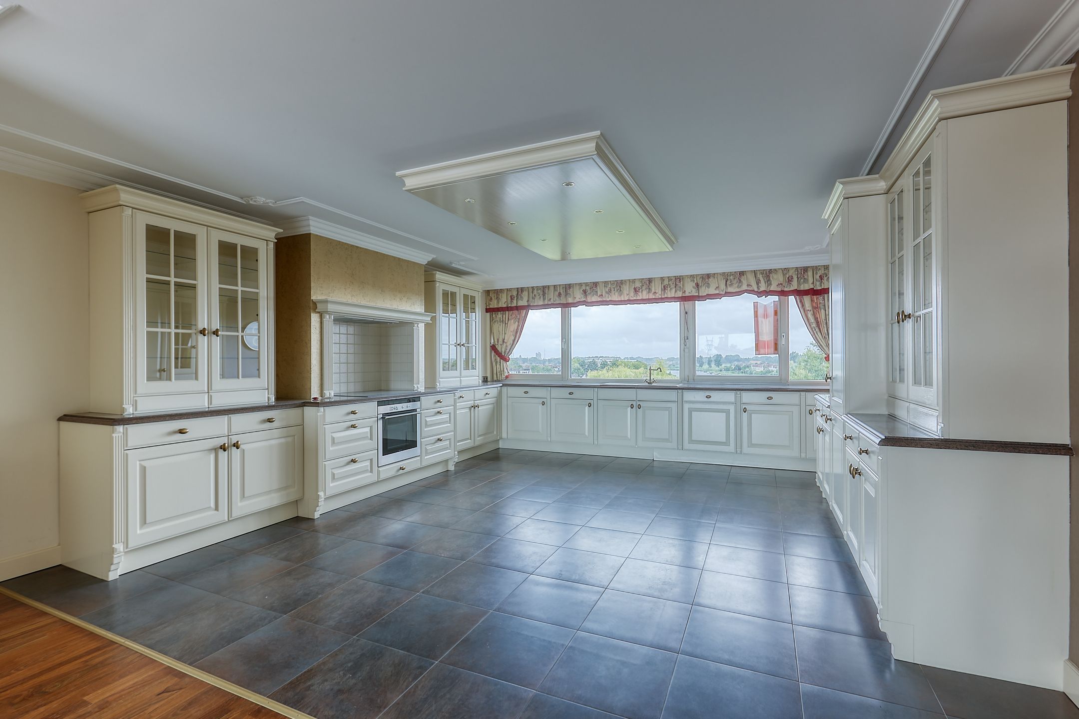 Foto 15 van Godfried Bomansstraat 74