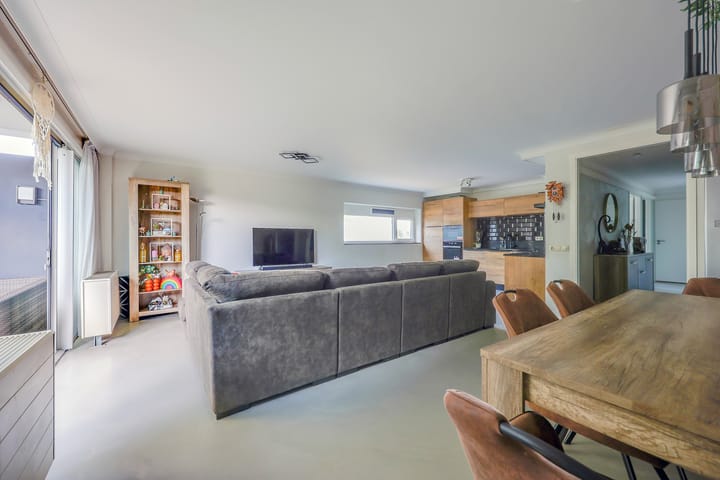 Foto 11 van Salsastraat 105