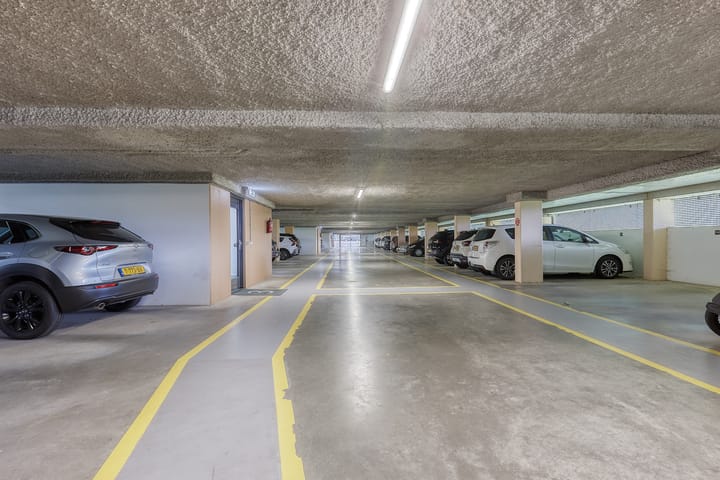 Foto 28 van Godfried Bomansstraat 74