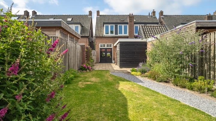 Foto 29 van Dahliastraat 16