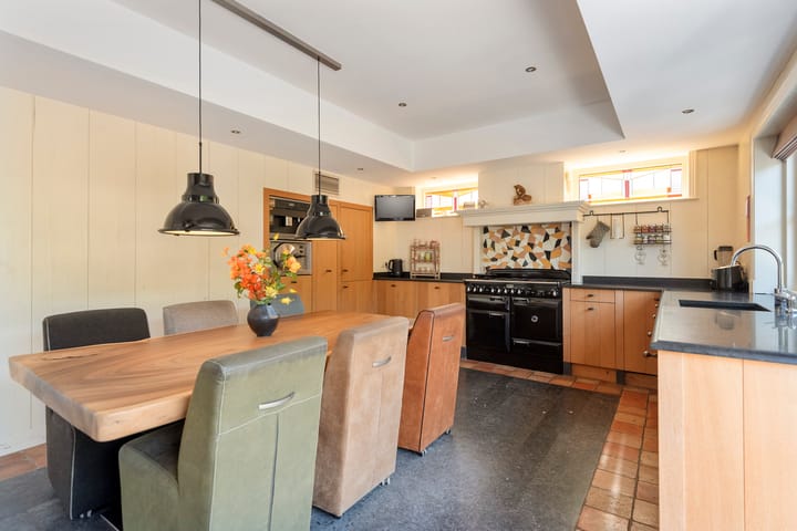 Foto 11 van Meidoornlaan 17