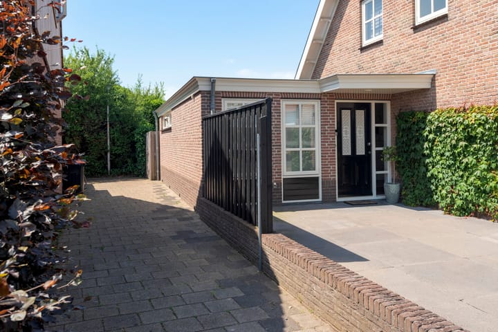 Foto 46 van Meidoornlaan 17