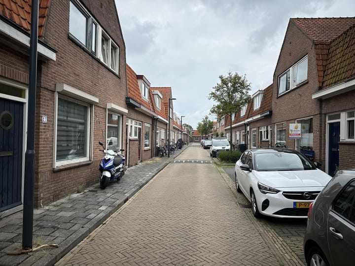 Photo 6 of Frederik Hendrikstraat 29