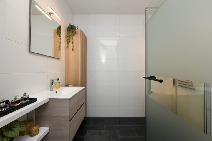 Photo 12 of Weegbreestraat 205-C21