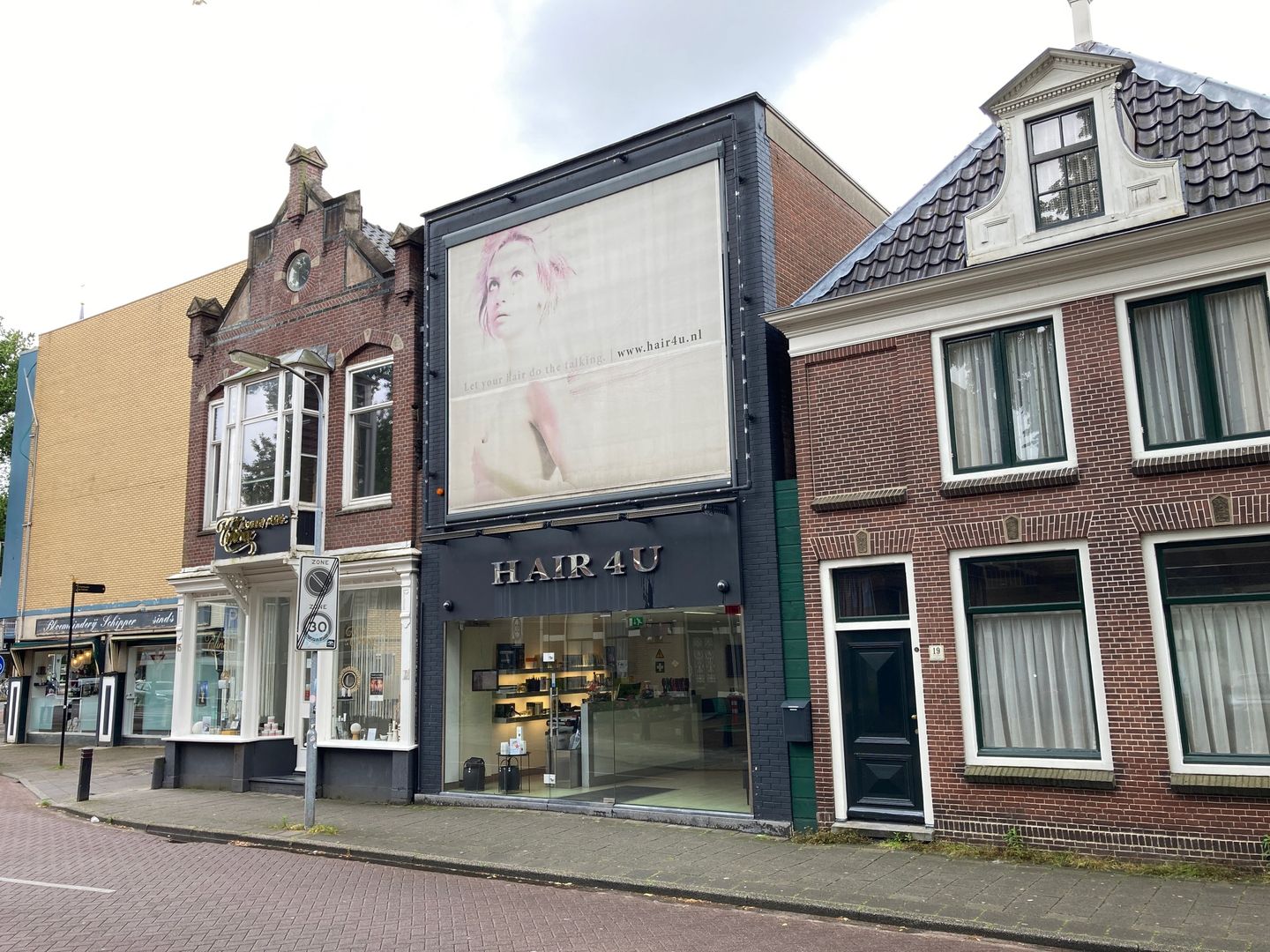Bekijk foto 1 van Oostzijde 17