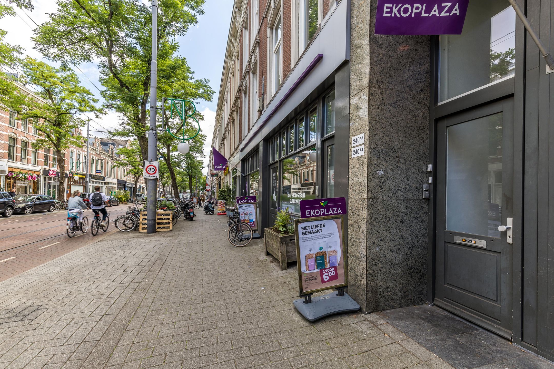 Photo 33 of Nieuwe Binnenweg 240-A01