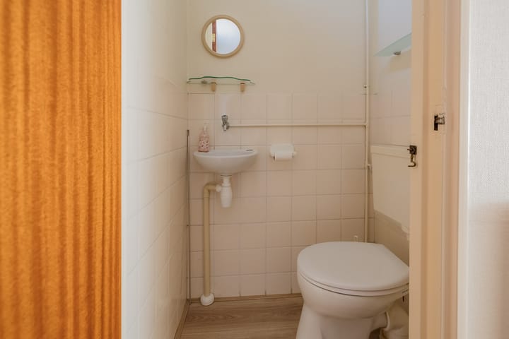 Photo 7 of Staringstraat 28