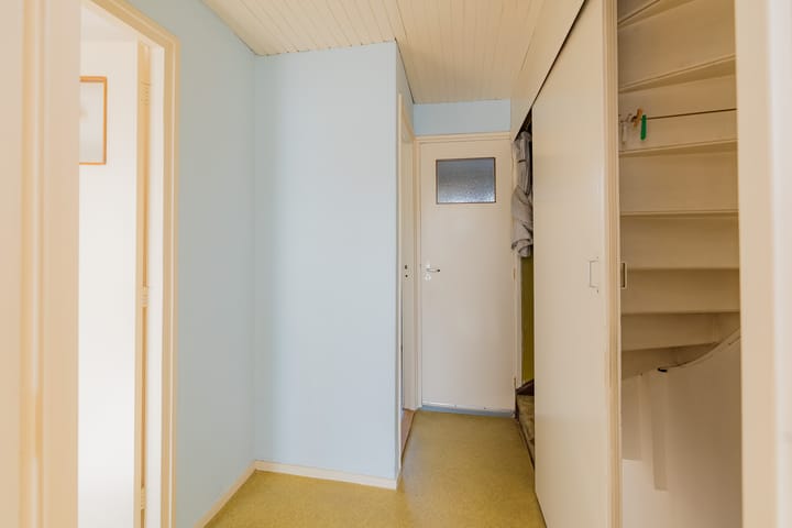 Photo 10 of Staringstraat 28