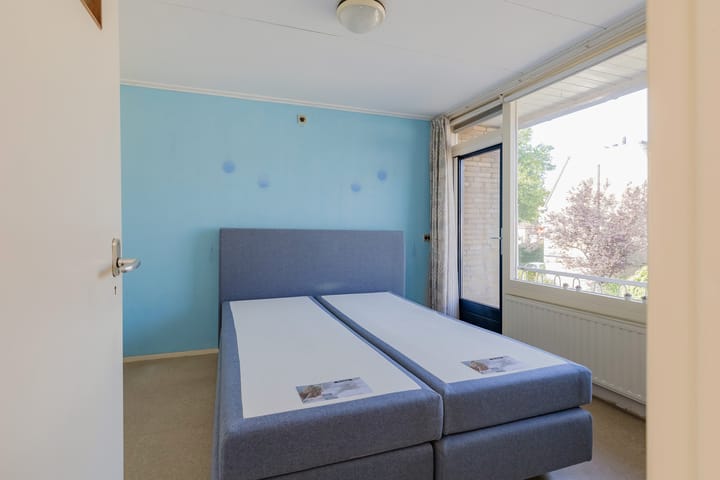 Photo 11 of Staringstraat 28